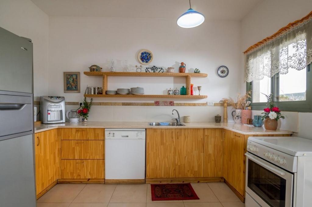 Shir Hachoresh Shomera Extérieur photo